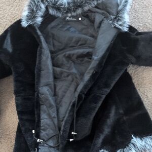 Chic Black Faux Fur Teddy Jacket with Hood